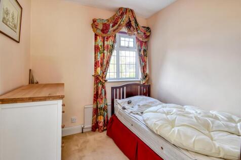 115 Wrottesley Road West-bed4.jpg