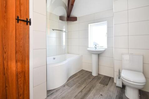 1 The Courtyard - Bathroom.jpg
