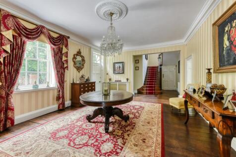 The Dower House-hall2.jpg