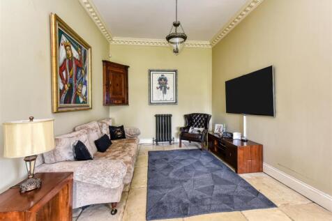 The Dower House-kitchen4.jpg