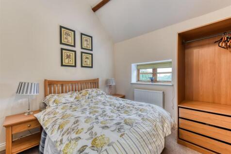 The Dower House-The Coach House bed2.jpg