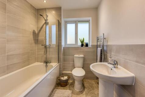 Plot 2, Auckland Road-Bathroom.jpg