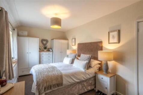 33 Pool Hall Crescent-15.jpg