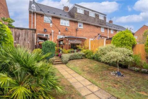 33 Pool Hall Crescent-06.jpg