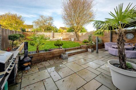 16 Knights Avenue-26.jpg