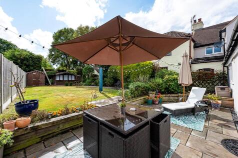 Three Hammers Farm House-01.jpg