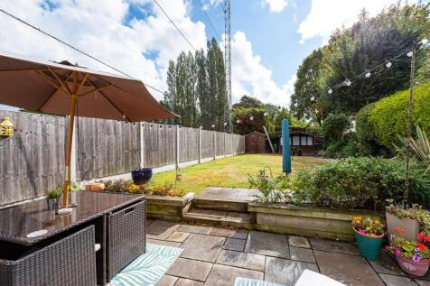 Three Hammers Farm House-02.jpg