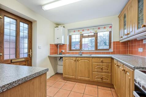 32 Woodland Close-08.jpg