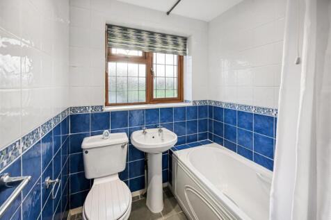 32 Woodland Close-01.jpg