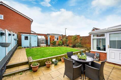 2 Stokesay Avenue-20.jpg