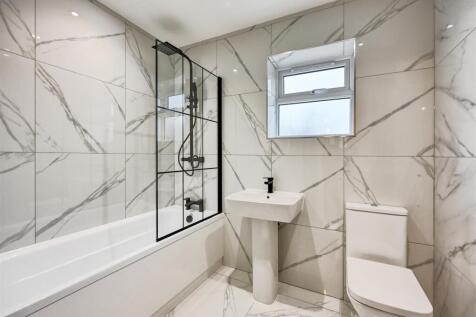 16 Redford Drive-07.jpg