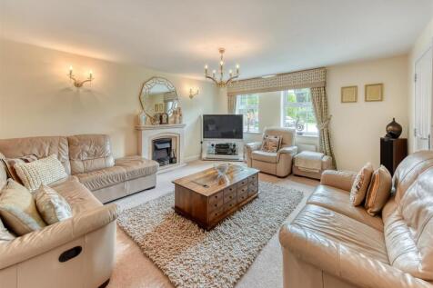 4 Great Hall Grove-lounge2.jpg