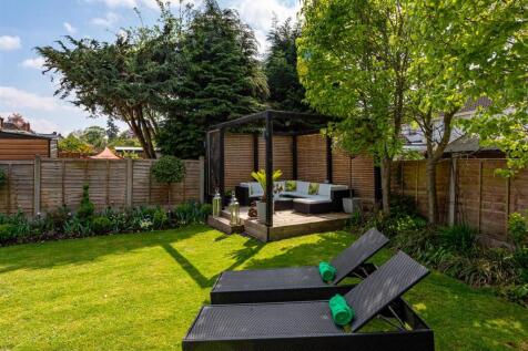 24 Queens Gardens-garden4.jpg