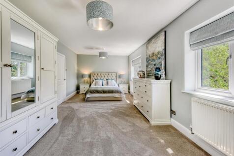 Orchard House-bed2.jpg