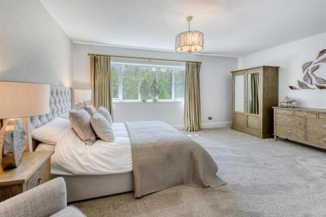 Orchard House-bed4.jpg