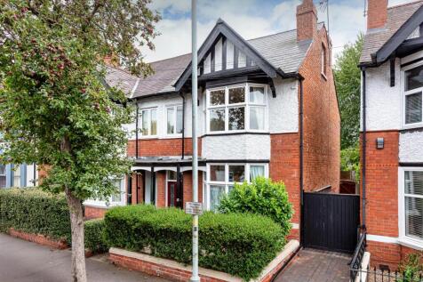 15 Paget Road-front.jpg