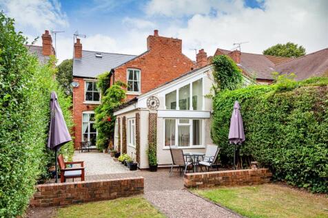15 Paget Road-garden5.jpg