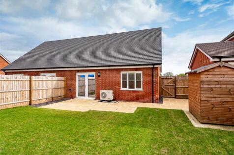 11 Leeveson Drive-07.jpg