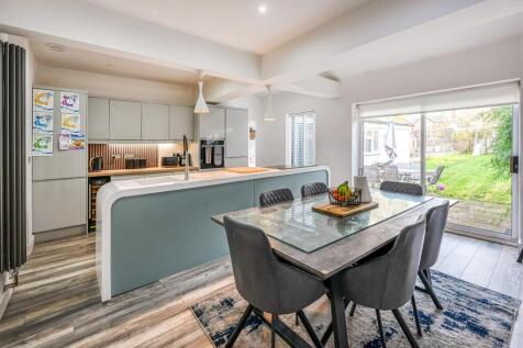 24 Wychbury Road-05.jpg