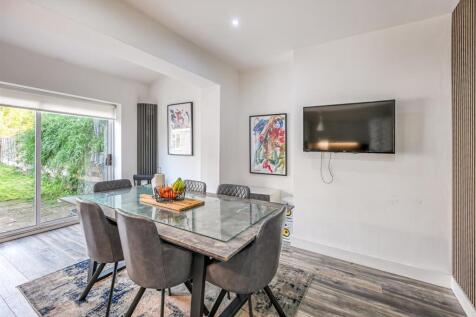 24 Wychbury Road-08.jpg