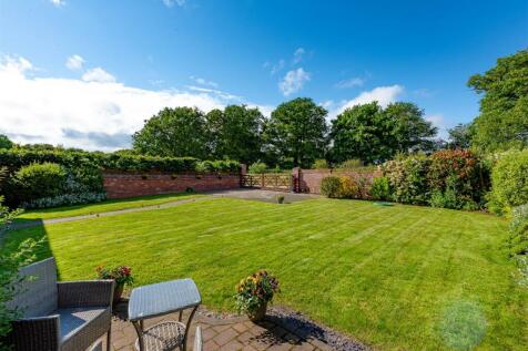 11 Cranmoor-garden1.jpg