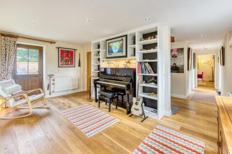 11 Cranmoor-hall2.jpg