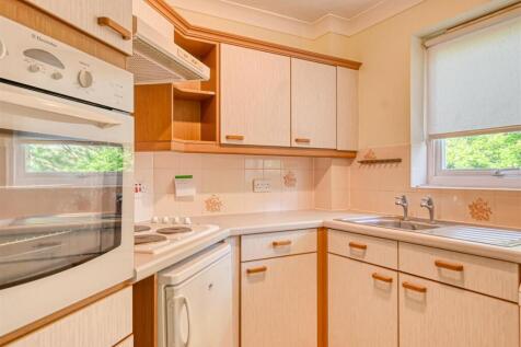1 Lavington Court-14.jpg