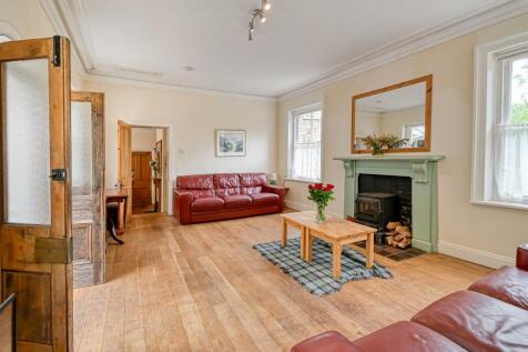 Station House-67.jpg