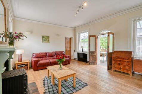 Station House-68.jpg