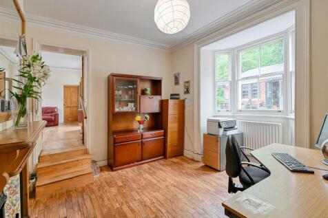 Station House-70.jpg