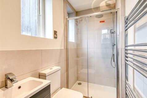 4 Listley Court-04.jpg