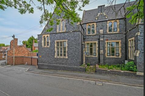 4 Listley Court-3.jpg