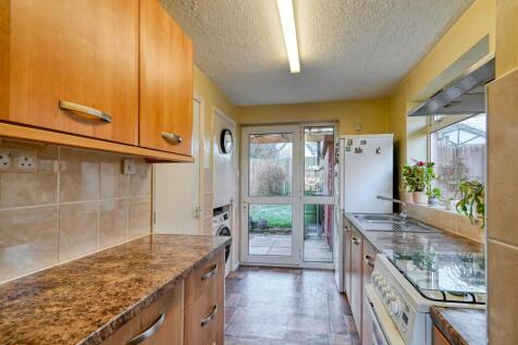 28 Greenfields Road-10.jpg