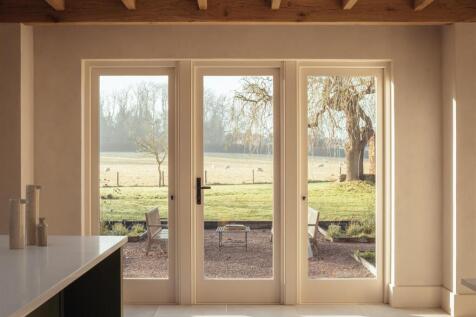 ManorHouse-Kitchen.jpg