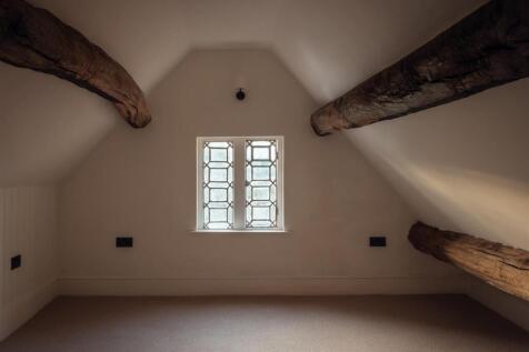 ManorHouse-Bed5.jpg