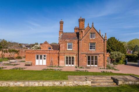 Old Manor House-APR25-Drone-20.jpg