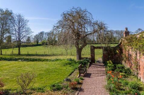Old Manor House-APR25-Drone-02.jpg