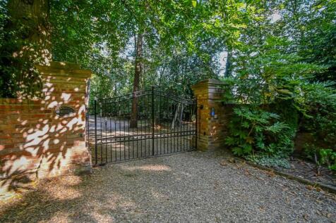 5 Stanmore Mews-37.jpg