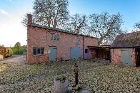 Manor House-External-11.jpg