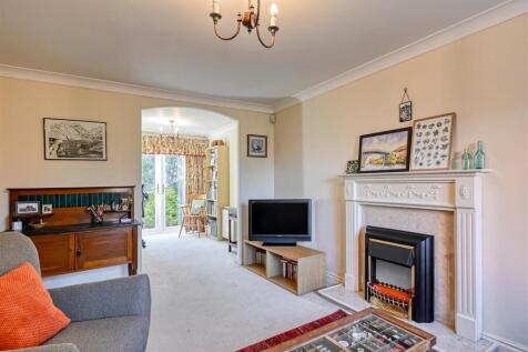 8 Danesbrook-21.jpg