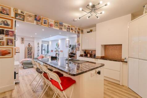 27 Innage Lane-12.jpg