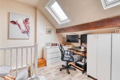 27 Innage Lane-01.jpg