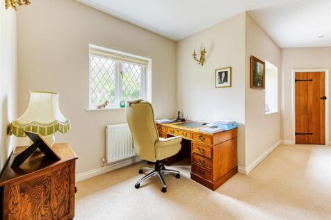 Beech House-landing2.jpg