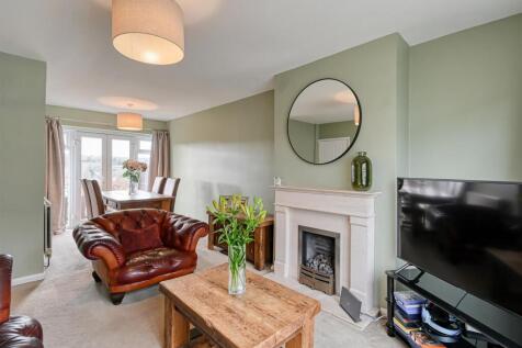 15 St James Drive-04.jpg