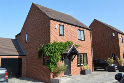 11 Prestwich Close.jpg