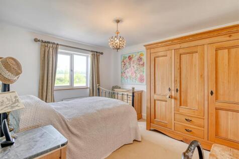 11 Prestwich Close-16.jpg