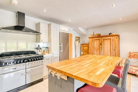 11 Prestwich Close-10.jpg