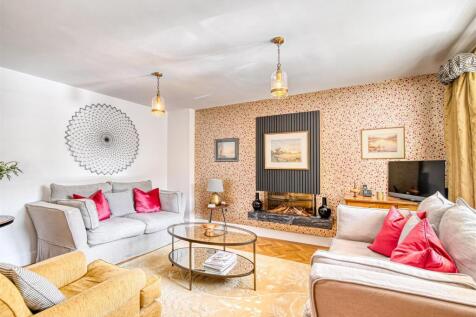 11 Prestwich Close-13.jpg