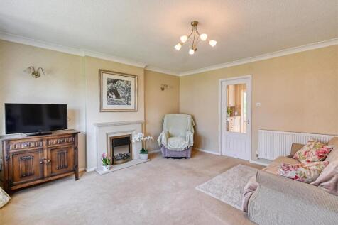 13 Claremont Drive-12.jpg