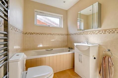 13 Claremont Drive-21.jpg